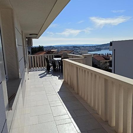 Apartman Beric โตรกีร์ ภายนอก รูปภาพ