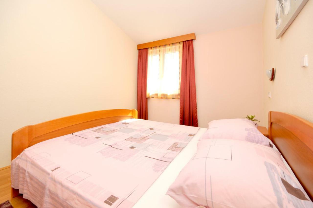 Apartman Beric โตรกีร์ ภายนอก รูปภาพ