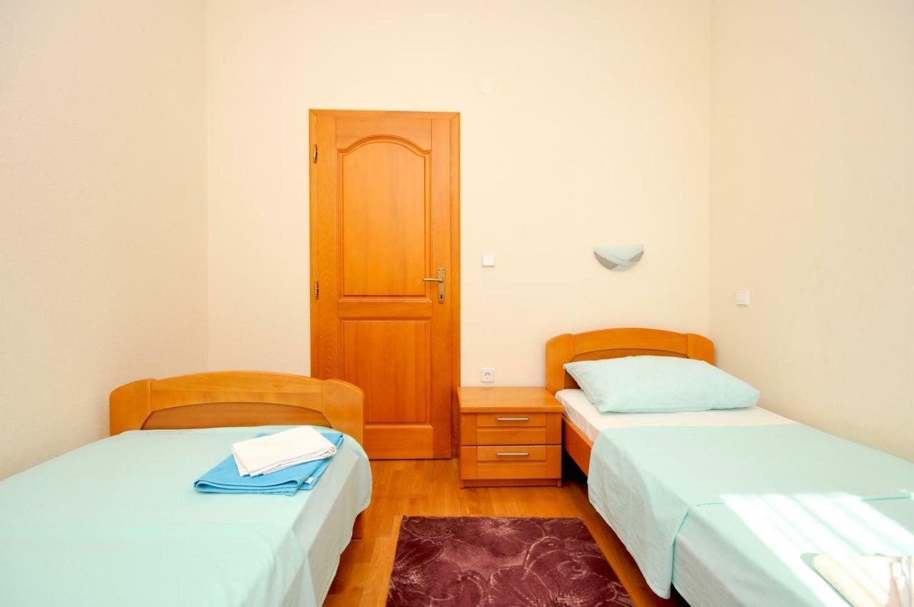 Apartman Beric โตรกีร์ ภายนอก รูปภาพ